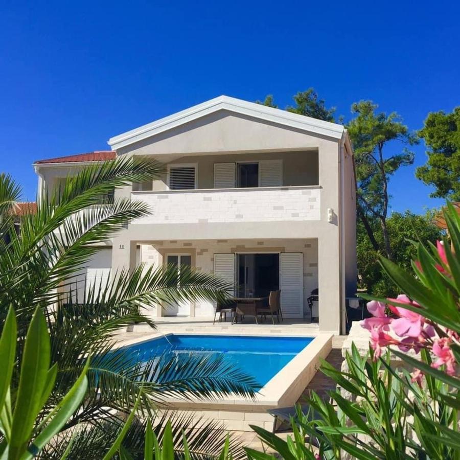 Villa Island Vir With Pool Ngoại thất bức ảnh